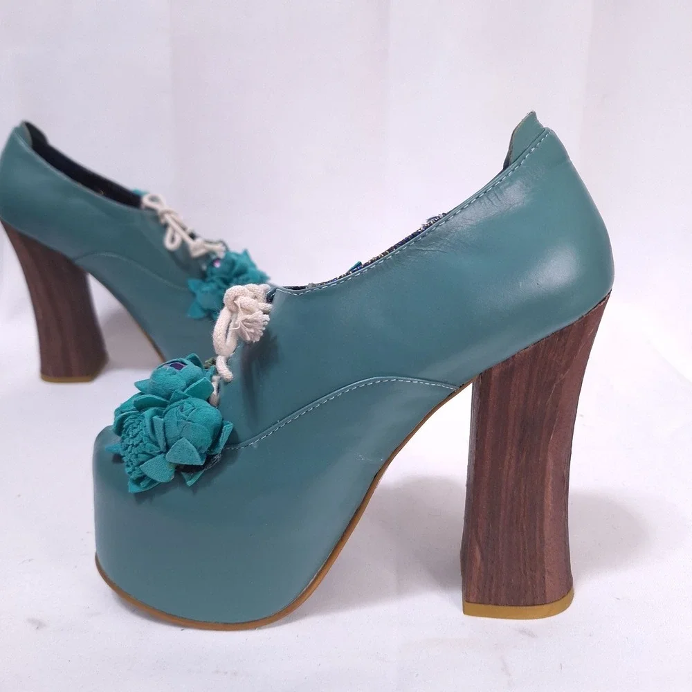 Irregular Choice Pertrisha Leather Floral‎ Ruffle Platform Heels Womens 6.5 Teal